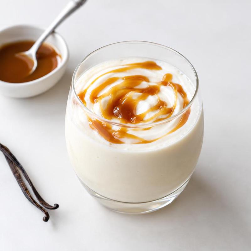 Lassi na jogurcie greckim z sosem karmelowym