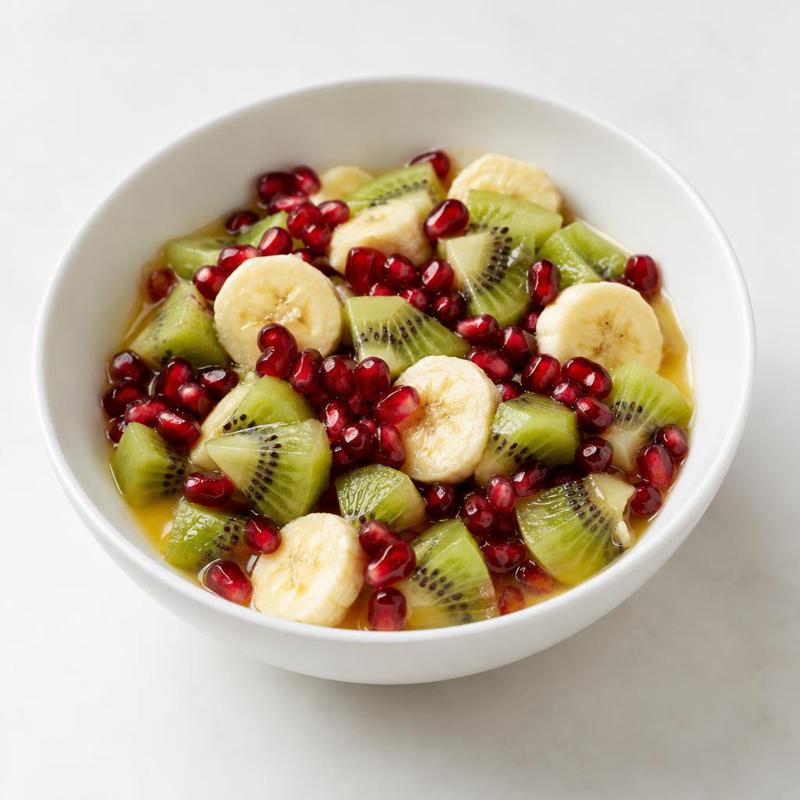 Sałatka bananowa z kiwi oraz pestkami granatu