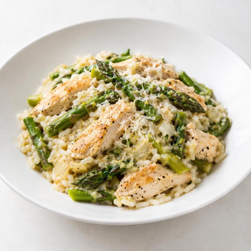 Risotto basmati ze szparagami, kurczakiem oraz sosem maślano-serowym