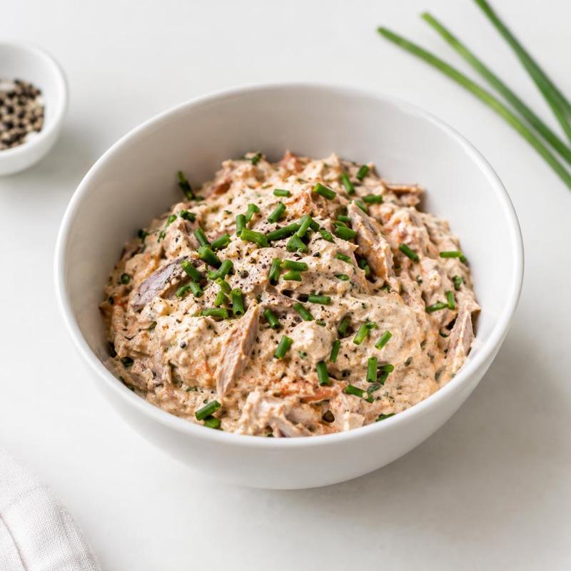 Jogurtowa pasta z wędzonej makreli ze szczypiorkiem